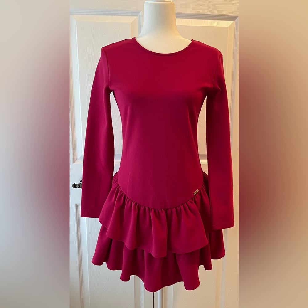 Liu•Jo above the knees GIRLS DRESS.  Size 14A in the color Fuchsia.